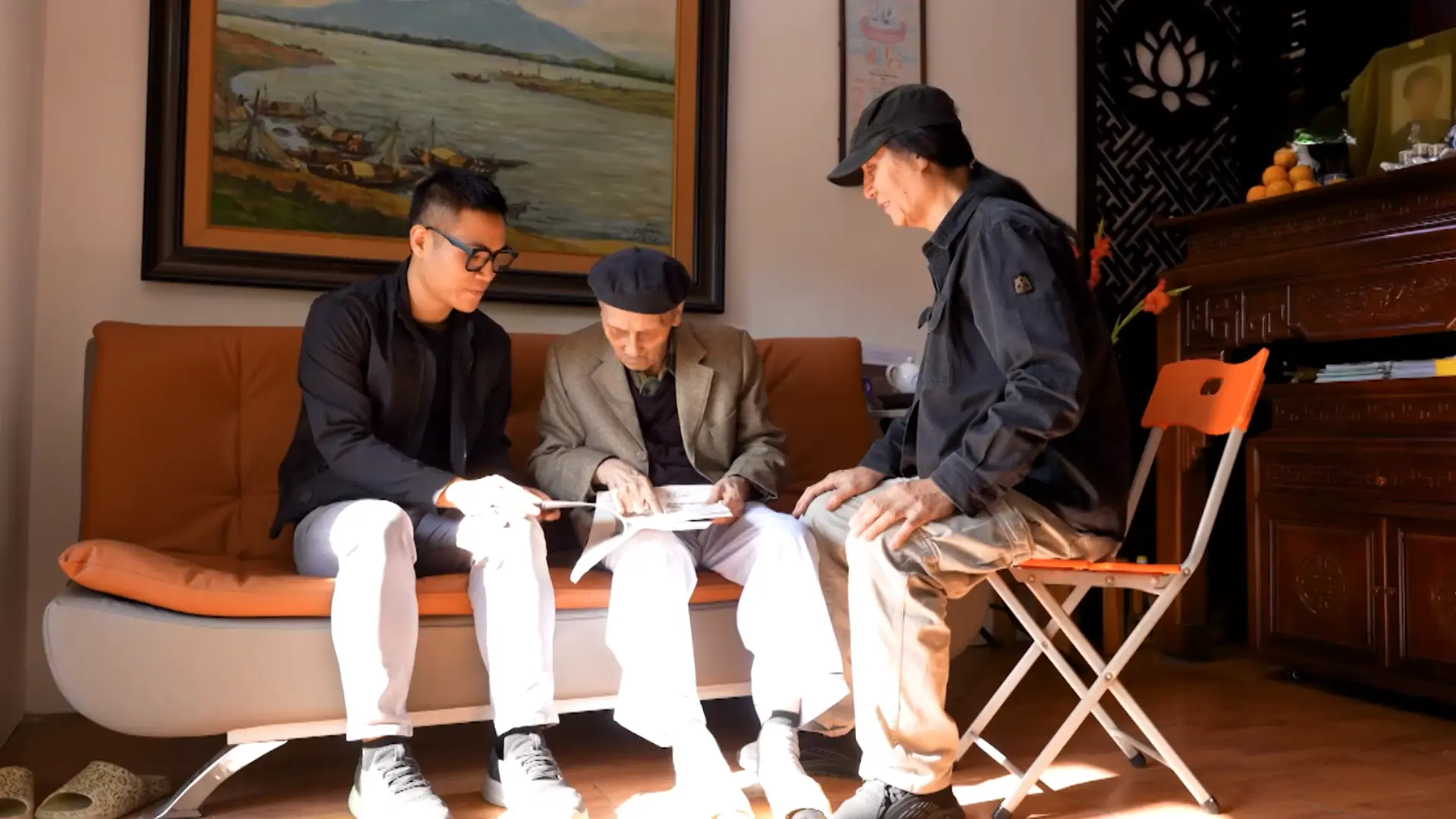 Ba thế hệ và tình yêu với nghệ thuật dân tộc | Hà Nội đến để yêu | 11/01/2026